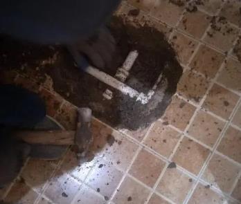 易县卫生间漏水维修公司为您分享下卫生间渗水如何处理及注意事项